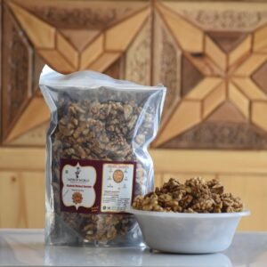 Premium Kashmiri Walnut Kernels – Fresh & Naturally Nutritious Akhrot Giri